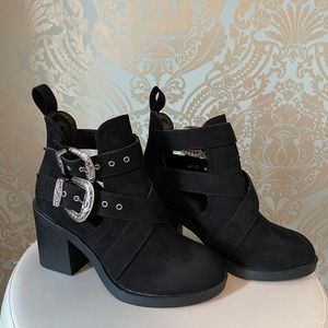 Size 6 Top Shop Booties